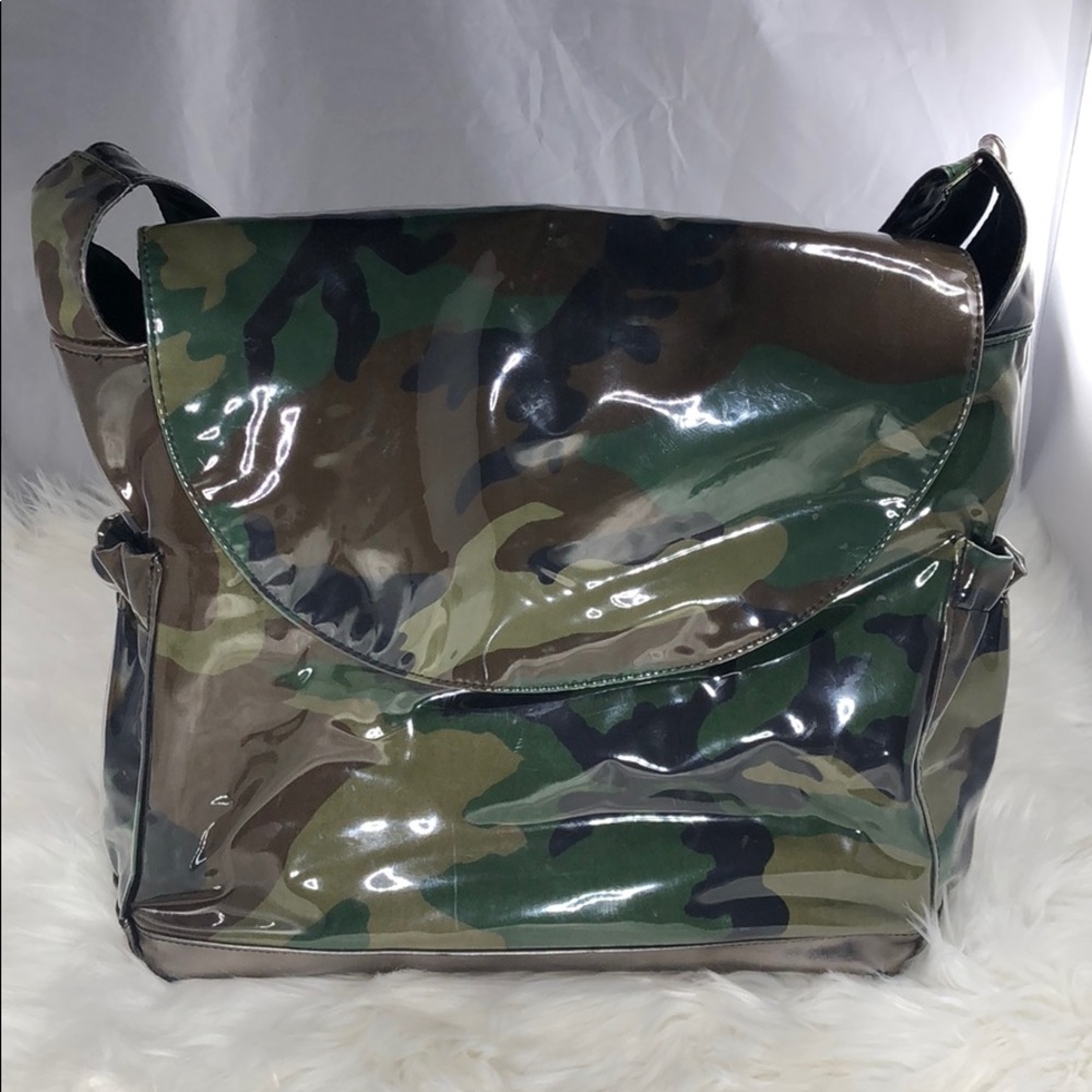 Toni & Leslie Diaper Bag- Camo